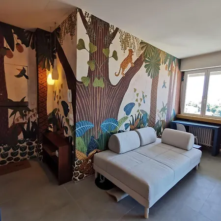 Apartment Jungle Pesaro
